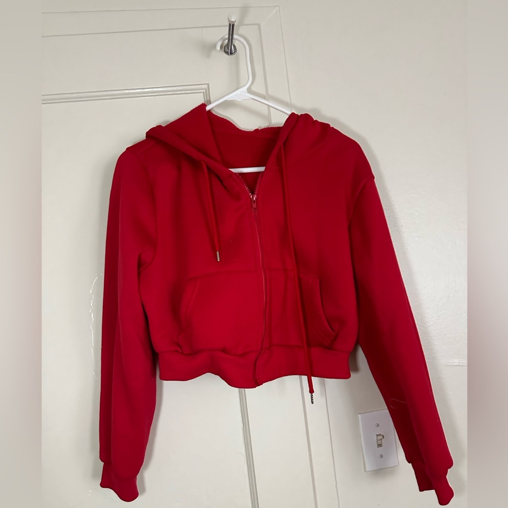 Red cropped hoodie